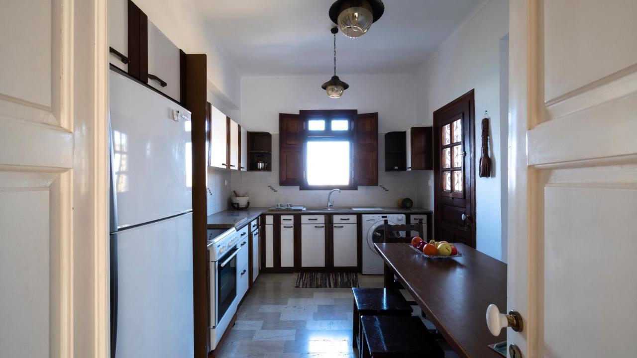 Ivi Beach Front Villa, Leros Vromolithos Exterior photo